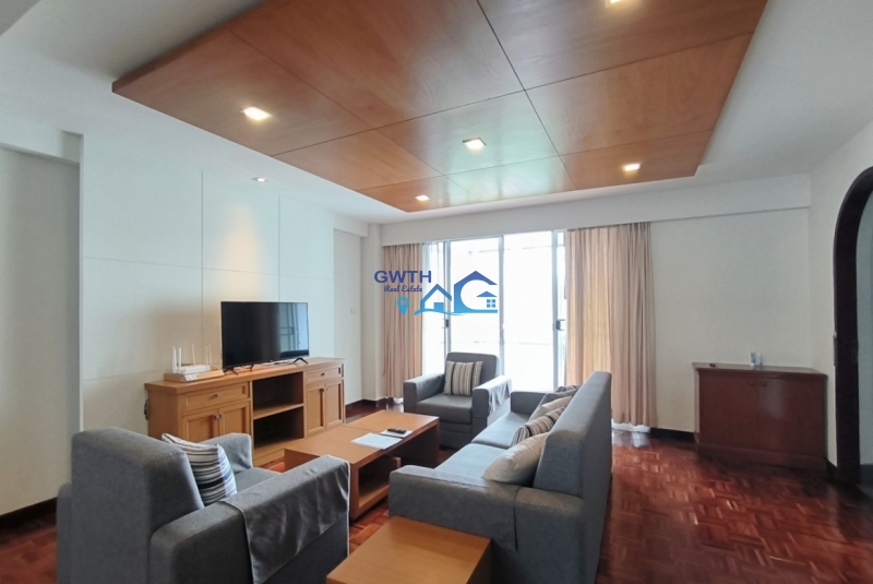 2 bedrooms for rent, Phloen Chit BTS