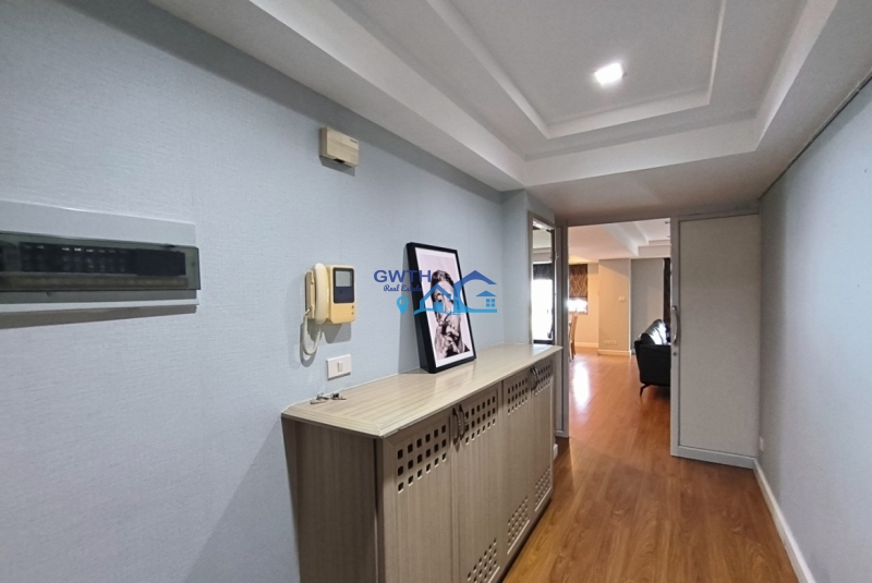 3 bedrooms for rent close to Phrom Phong BTS