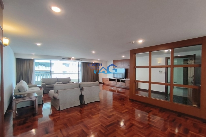 4 bedrooms for rent, Phrom Phong BTS