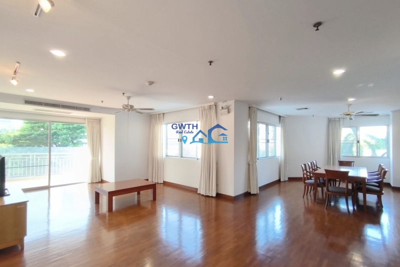 3 bedrooms for rent, Sathon area