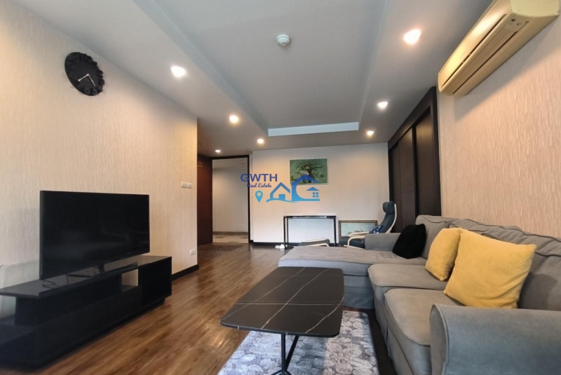 2 bedrooms for rent near Ekkamai BTS