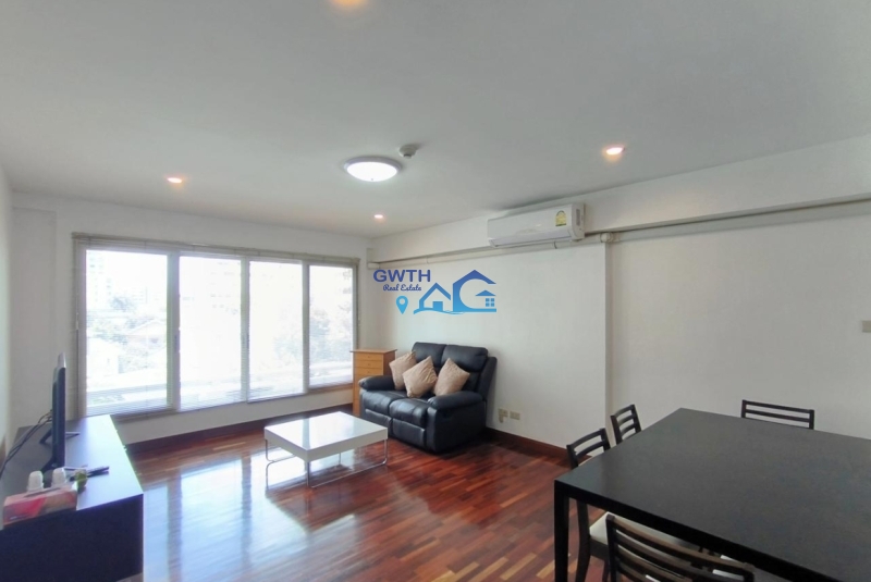 2 bedrooms for rent near Phloen Chit BTS