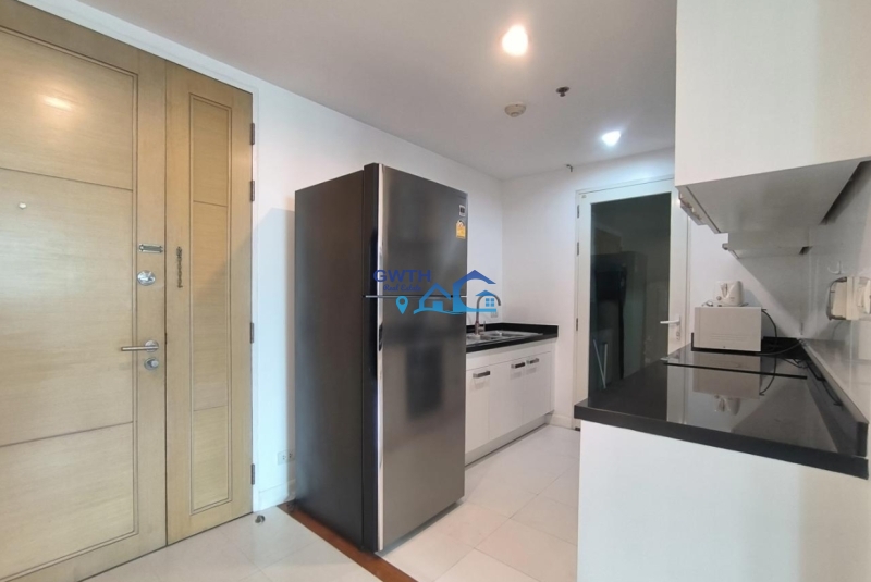 2 bedrooms for rent Phrom Phong BTS