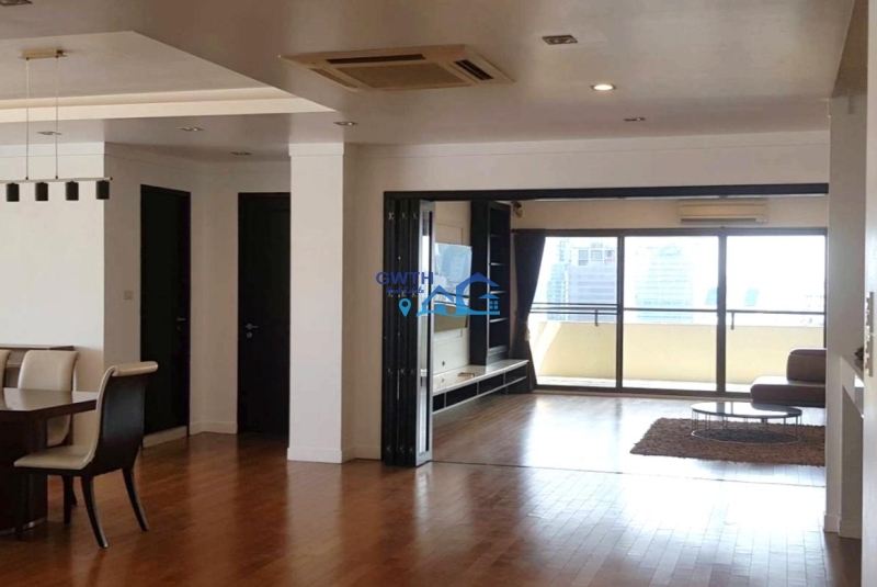 Phloenchit BTS, 3 bedrooms for rent