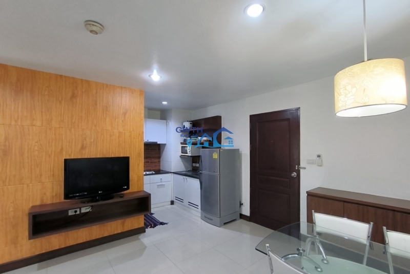 Phloenchit BTS, 2 bedroom for rent