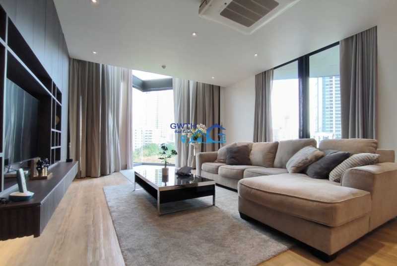 Phrom Phong BTS, Luxury apartment 3 BR for rent