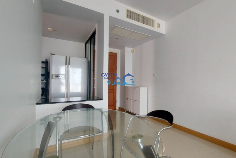 2 bedrooms for rent close to Phetchaburi MRT