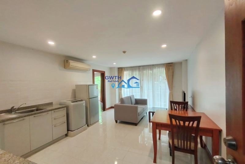 1 bedroom for rent near Phloen Chit BTS