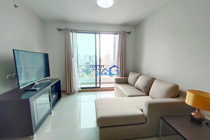 2 bedrooms for rent close to Phetchaburi MRT